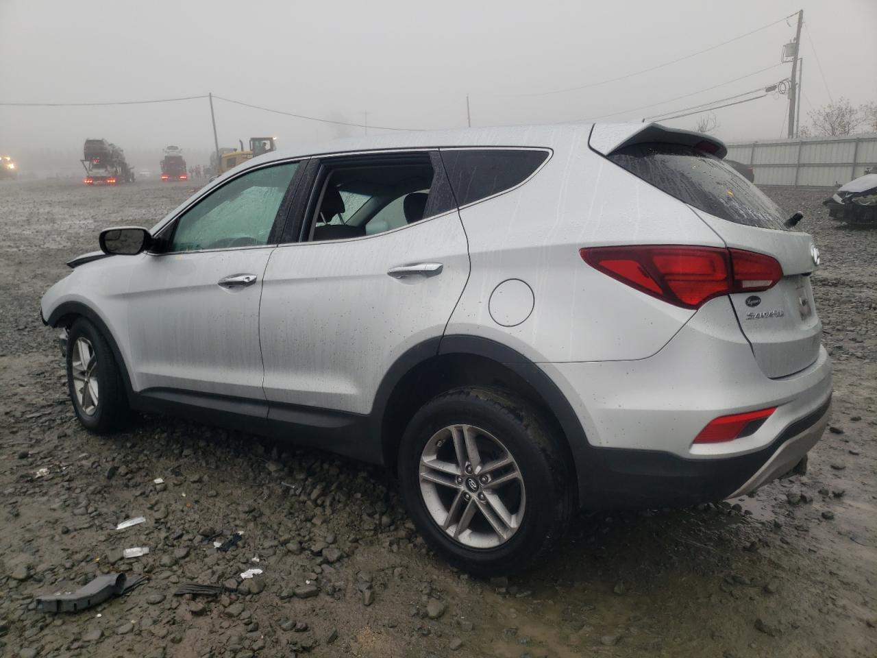 VIN 5XYZTDLB9HG492293 2017 HYUNDAI SANTA FE no.2