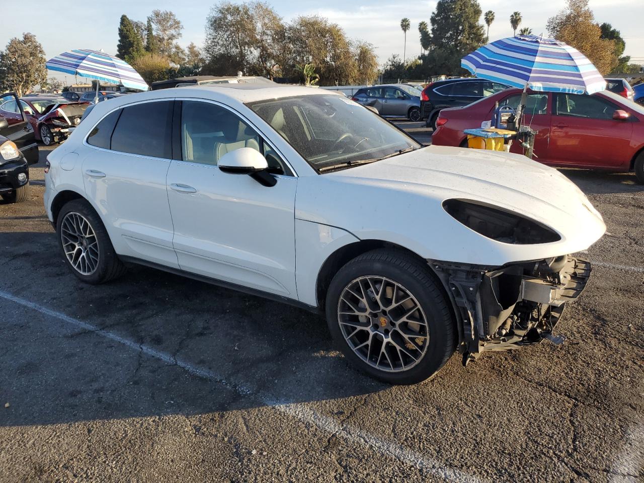 VIN WP1AB2A59HLB14477 2017 PORSCHE MACAN no.4