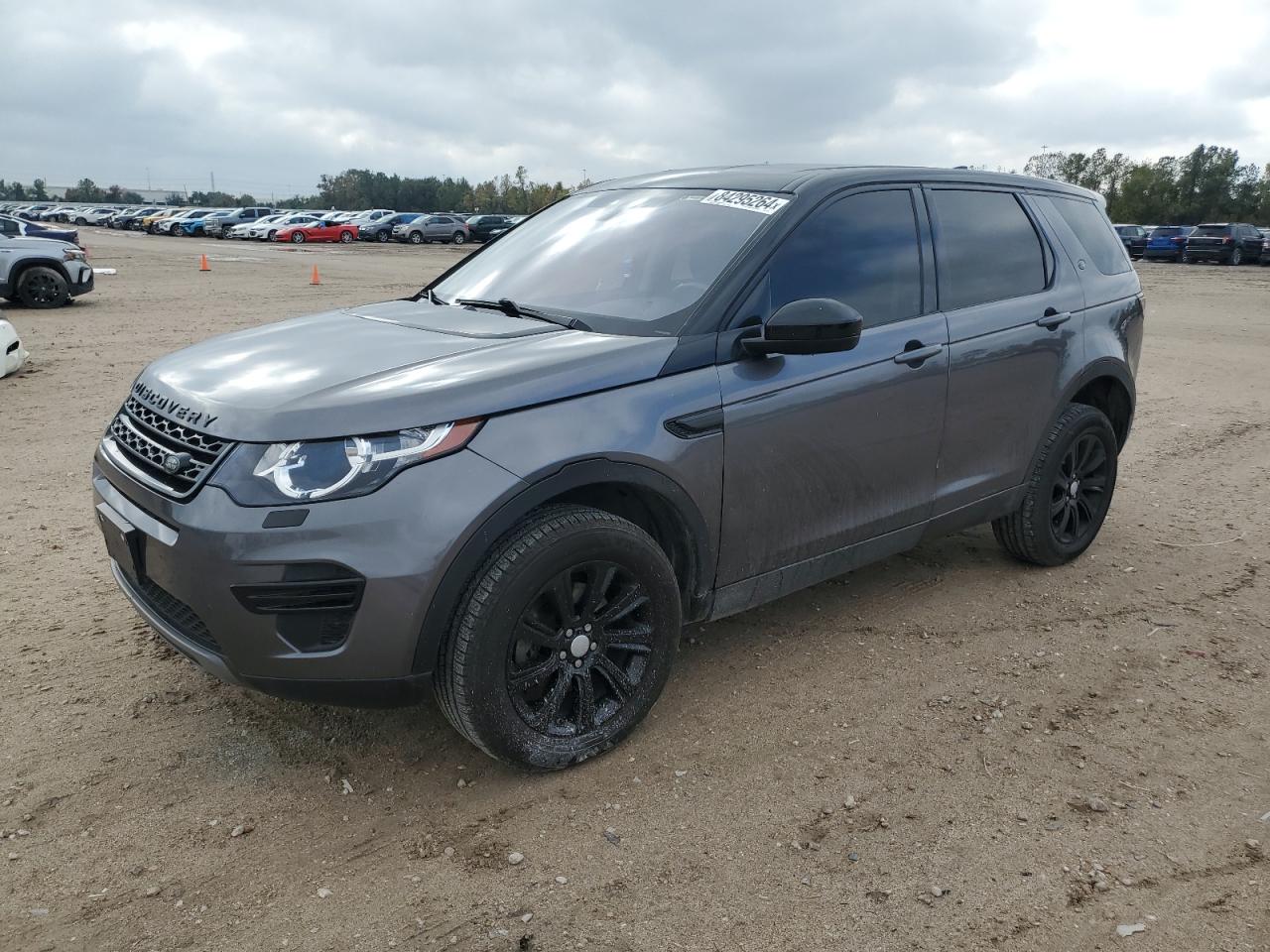 2019 Land Rover Discovery - Image 1