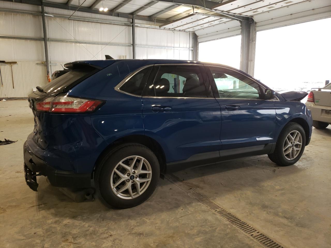 2021 Ford Edge - Image 3
