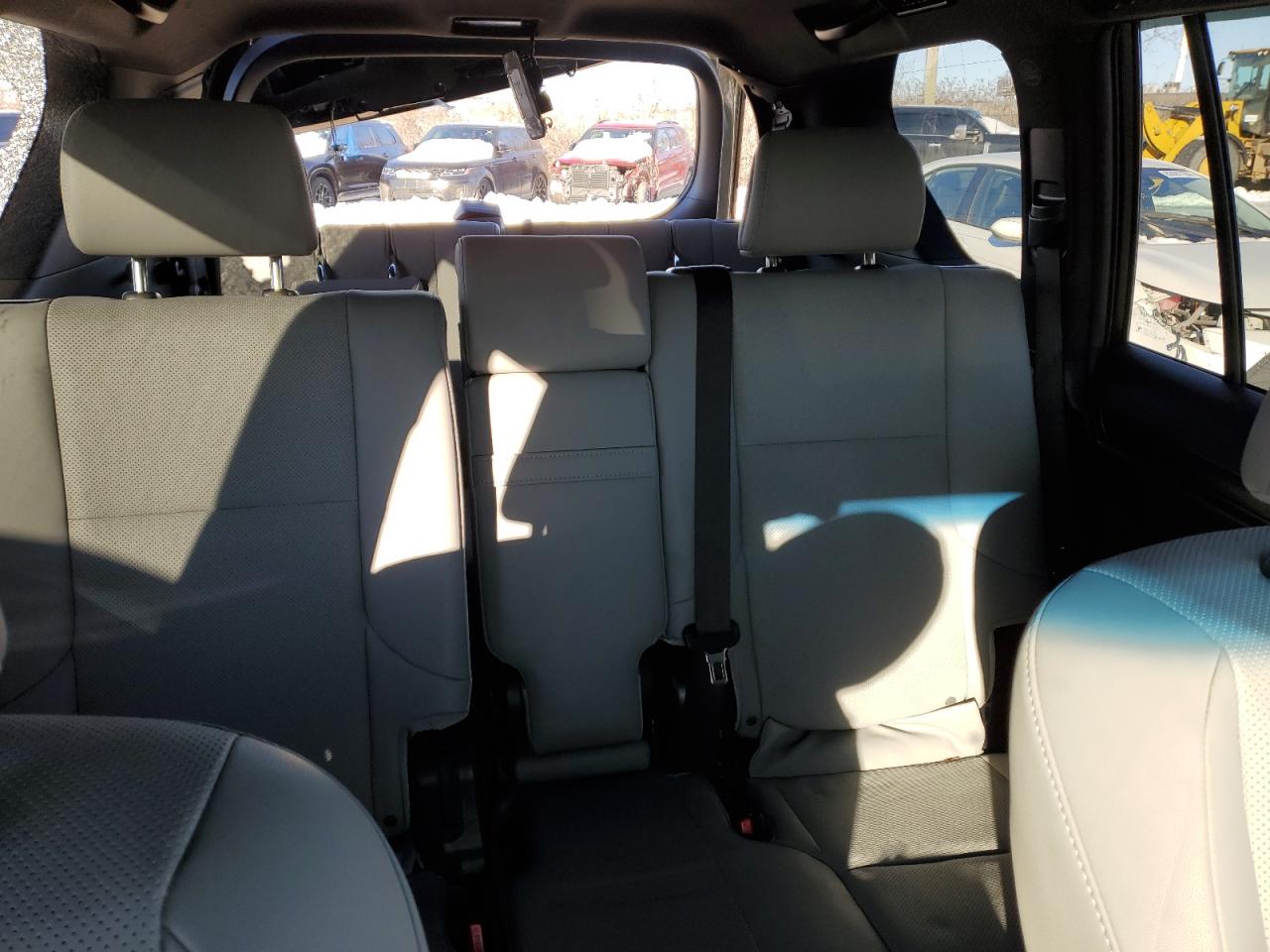 2023 Lexus Gx 460 VIN: JTJSM7BX0P5343465 Lot: 83568744