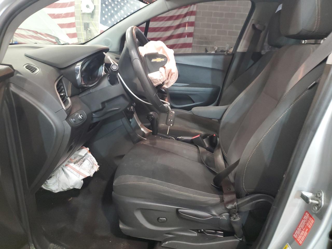 CHEVROLET TRAX 2018 VIN 3GNCJNSB9JL289106 photo 7