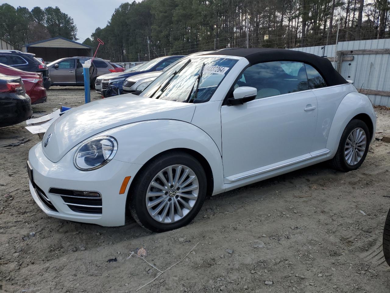 2019 Volkswagen Beetle - Image 1