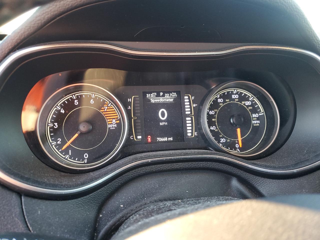 2020 Jeep Grand Cherokee - Image 9