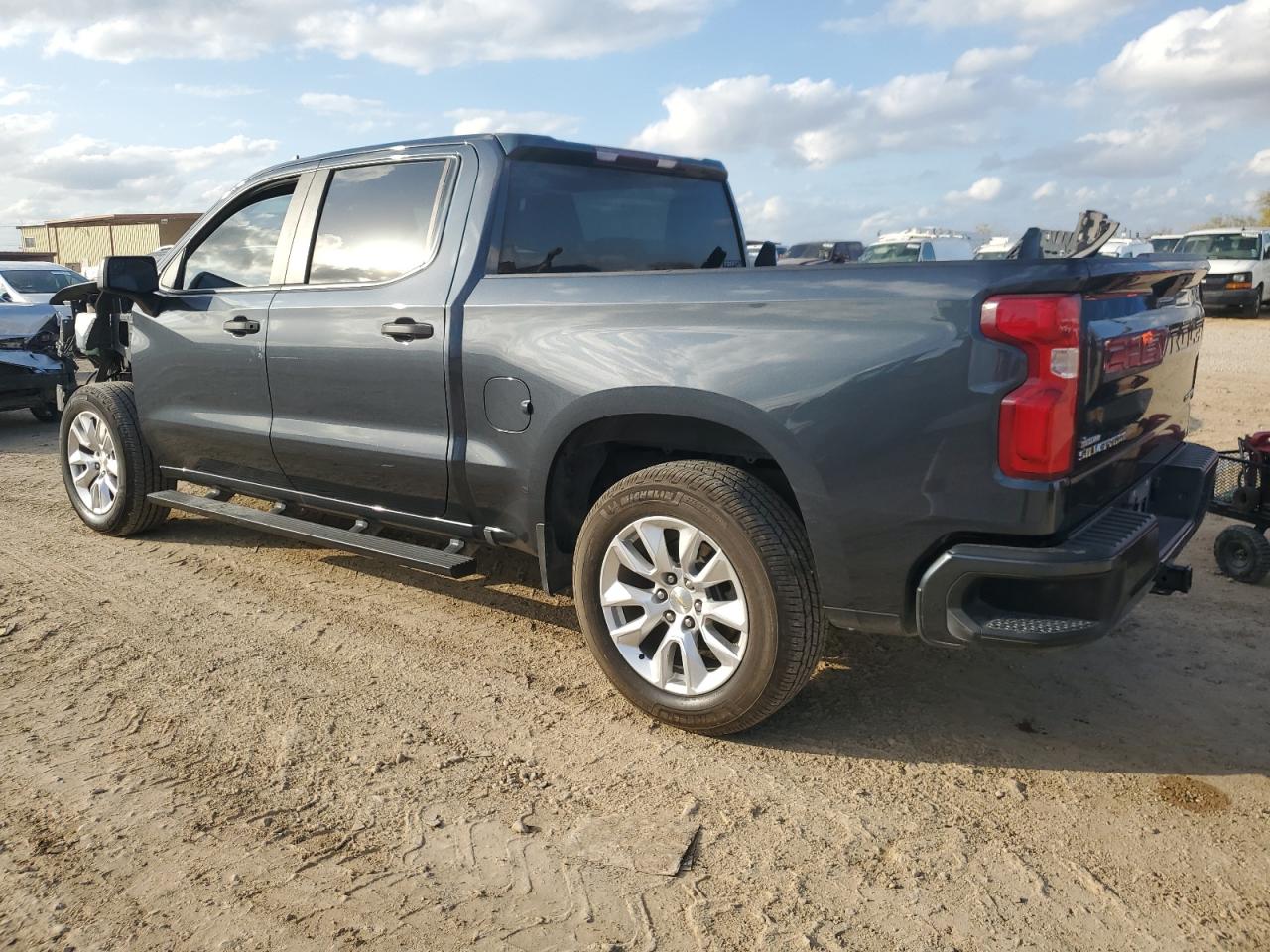 1GCPWBEK7MZ117028 CHEVROLET ALL Models 2021