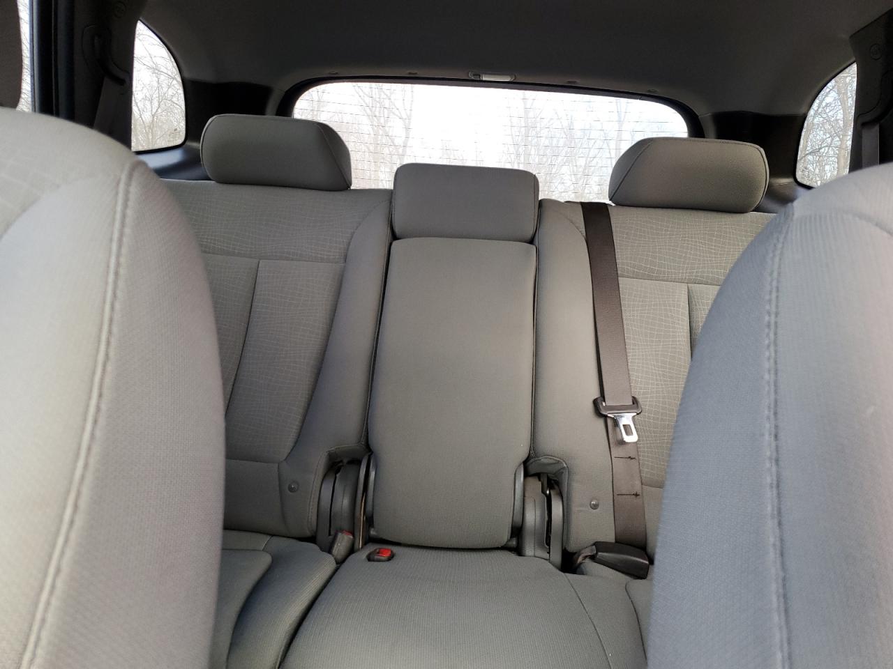 2011 Hyundai Santa Fe - Image 10