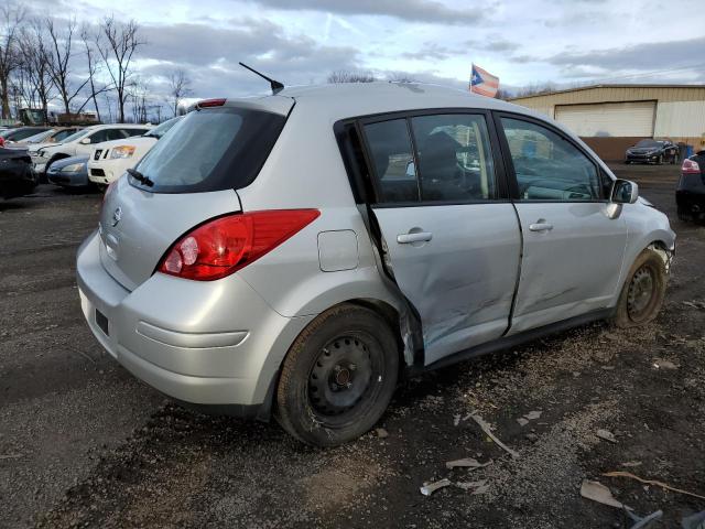  NISSAN VERSA 2012 Srebrny