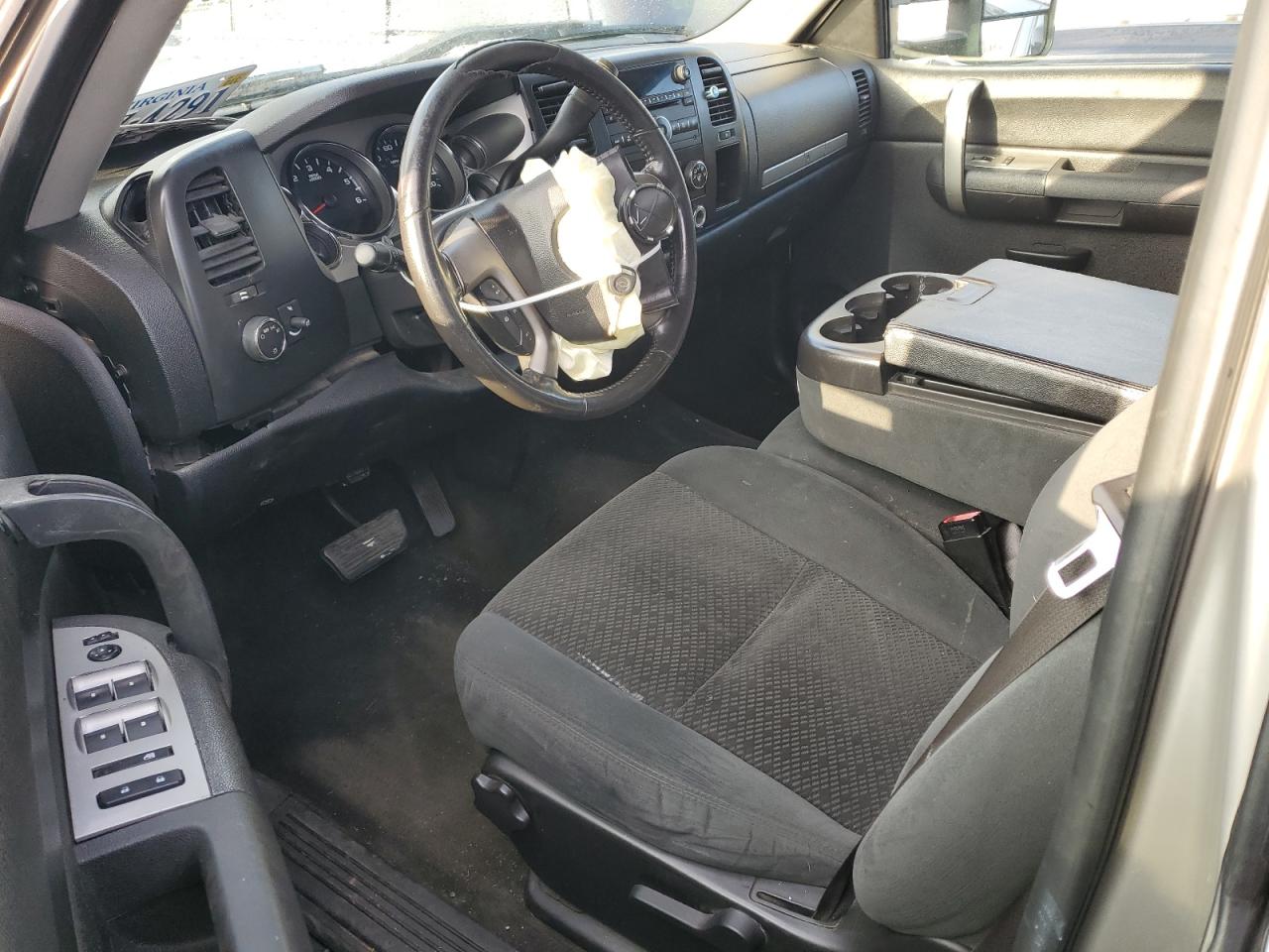 2007 Chevrolet Silverado - Image 7