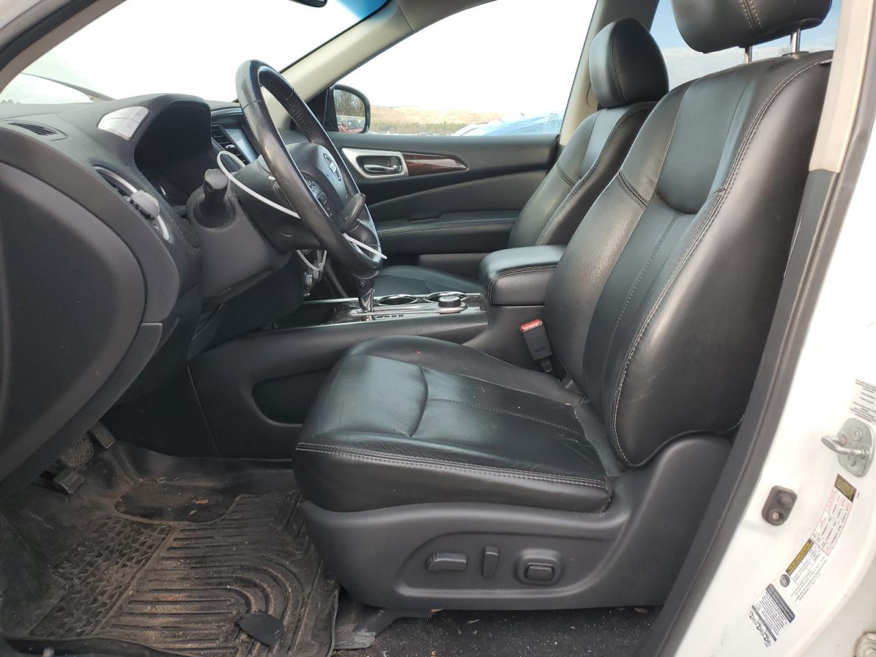 2014 Nissan Pathfinder - Image 7
