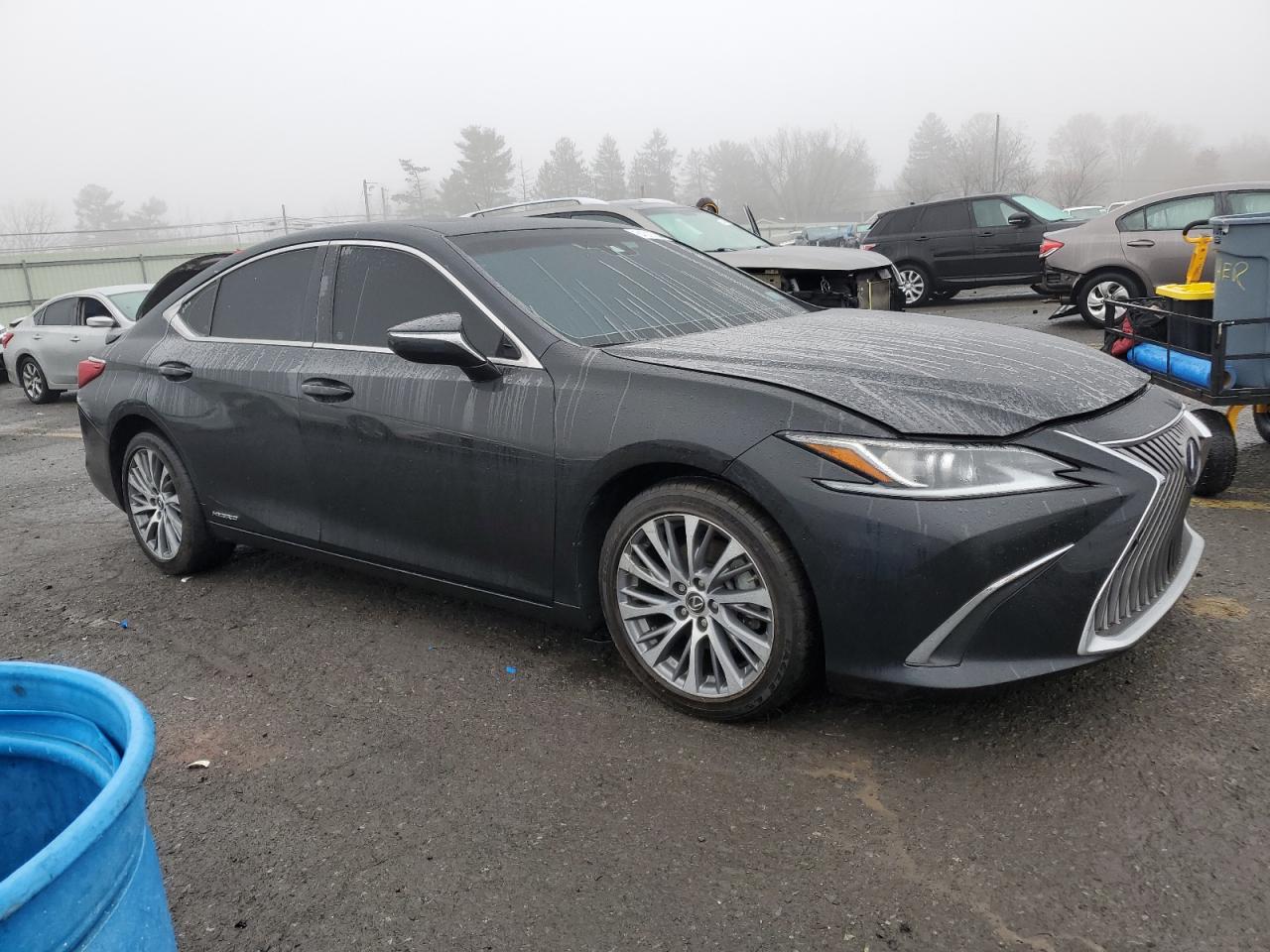 VIN 58ADA1C18MU001490 2021 LEXUS ES300 no.4