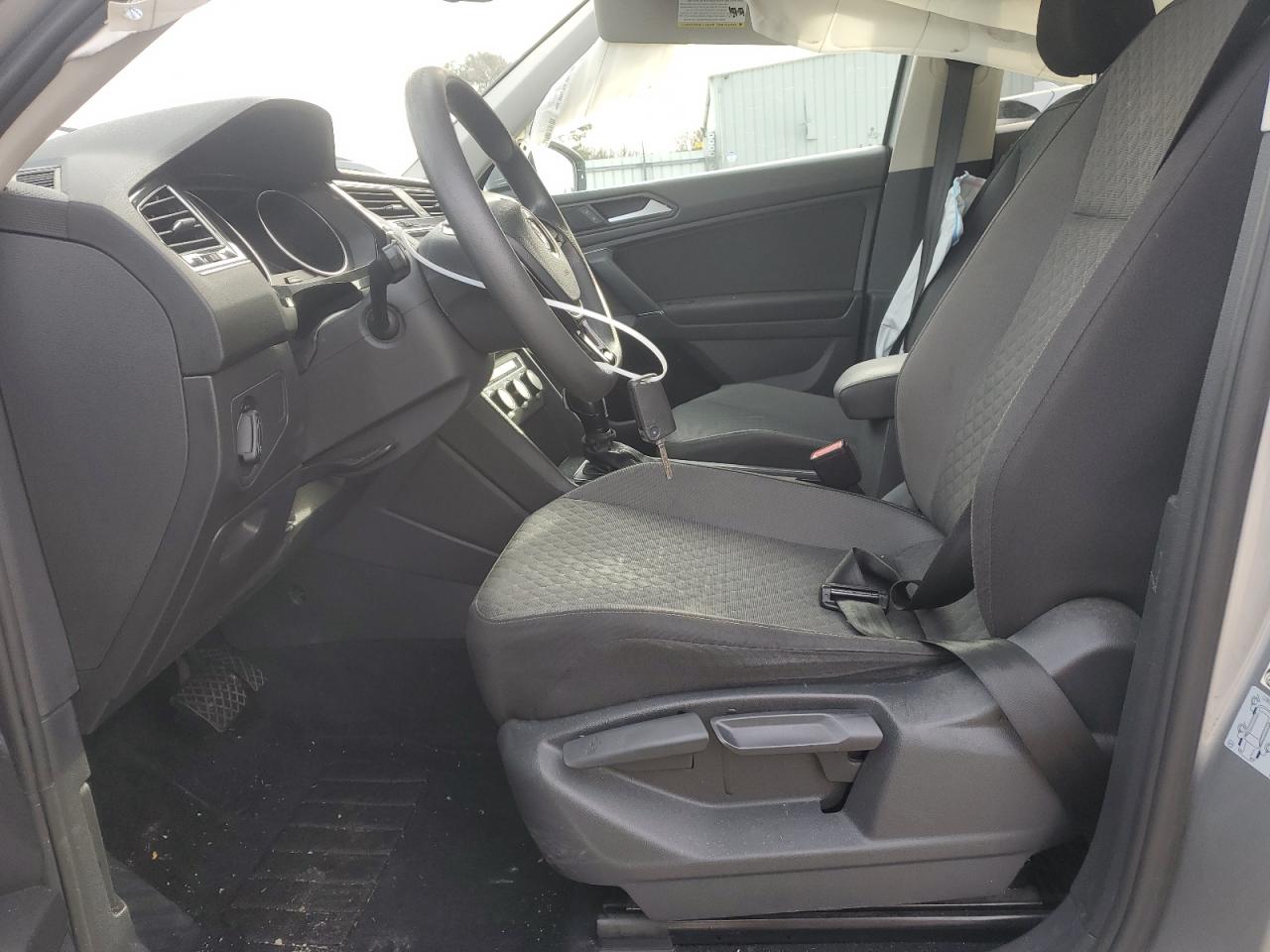 2020 Volkswagen Tiguan - Image 7