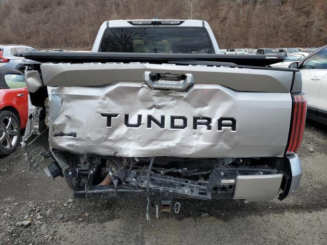  TOYOTA TUNDRA 2023 Серебристый