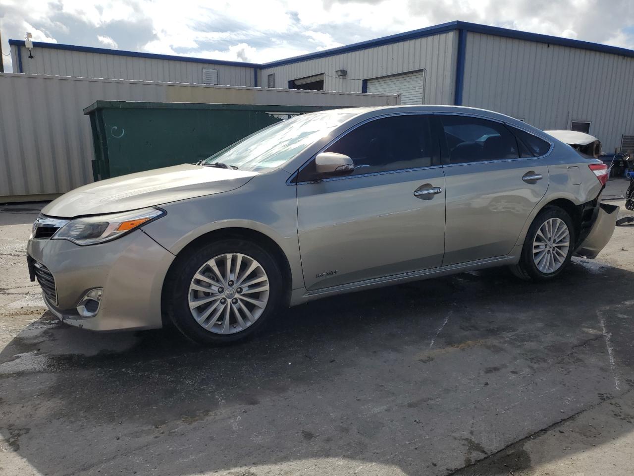 2015 TOYOTA AVALON