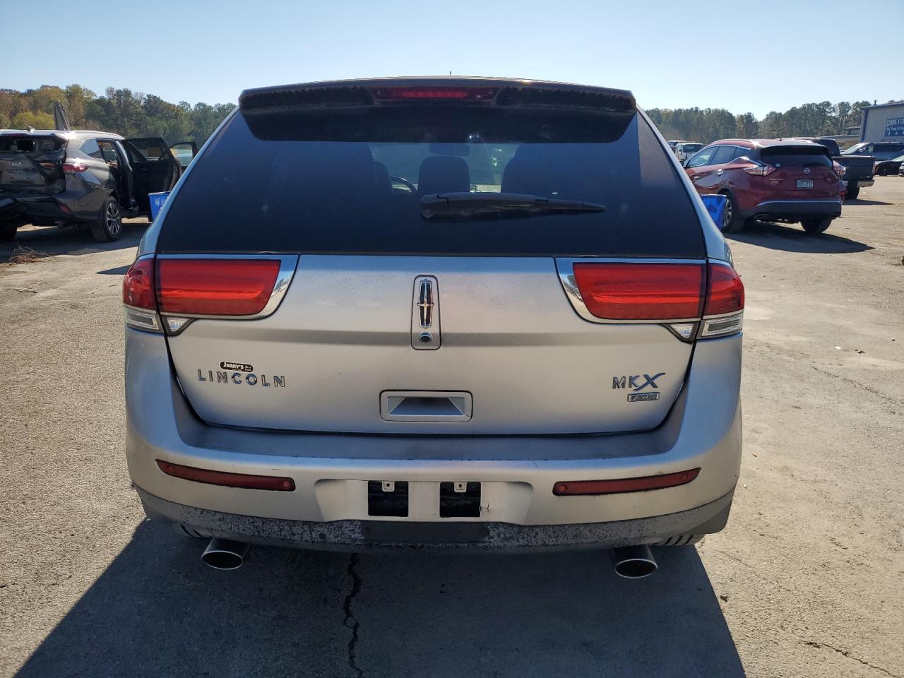 2011 Lincoln MKX - Image 6