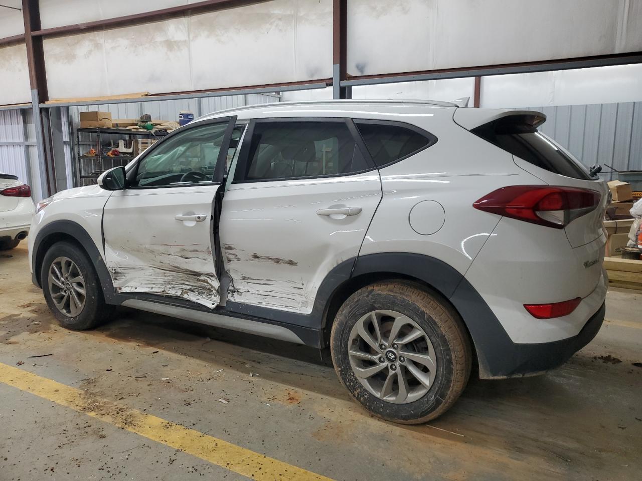2018 Hyundai Tucson - Image 2