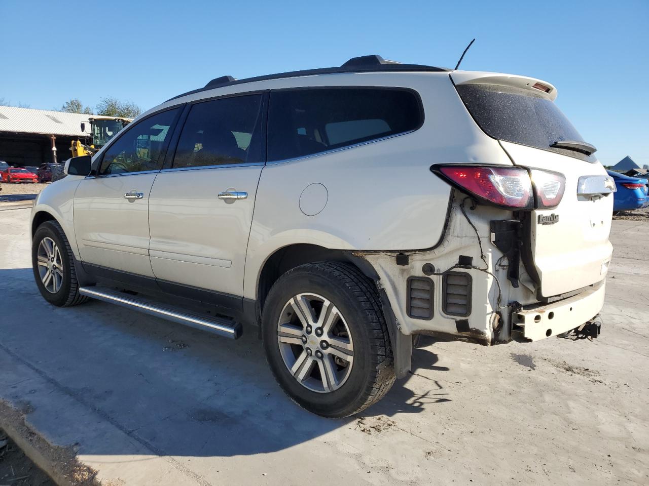 1GNKRHKD6FJ220119 2015 CHEVROLET TRAVERSE - Image 2