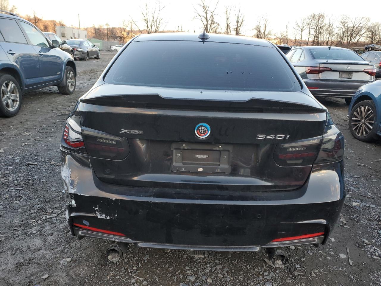 VIN WBA8B7C58JA585707 2018 BMW 3 SERIES no.6