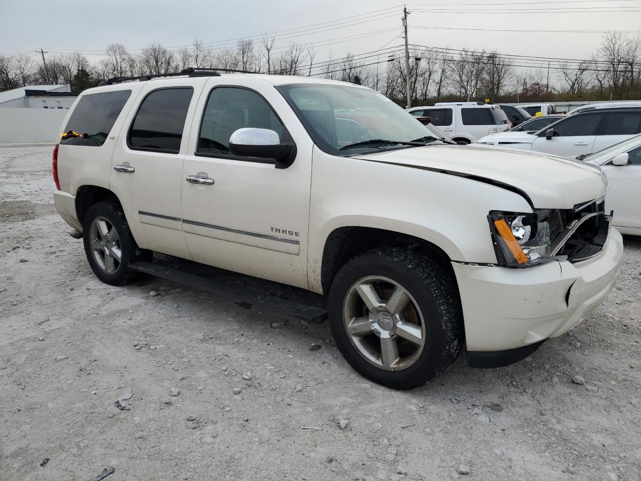 VIN 1GNSKCE04ER129978 2014 CHEVROLET TAHOE no.4