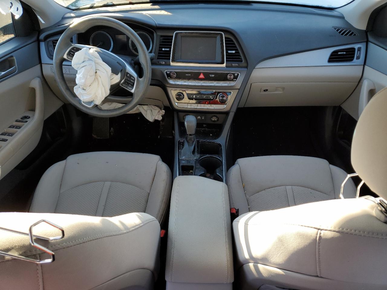 2019 Hyundai Sonata - Image 8