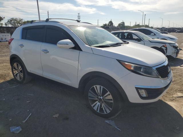  KIA SPORTAGE 2015 Белый