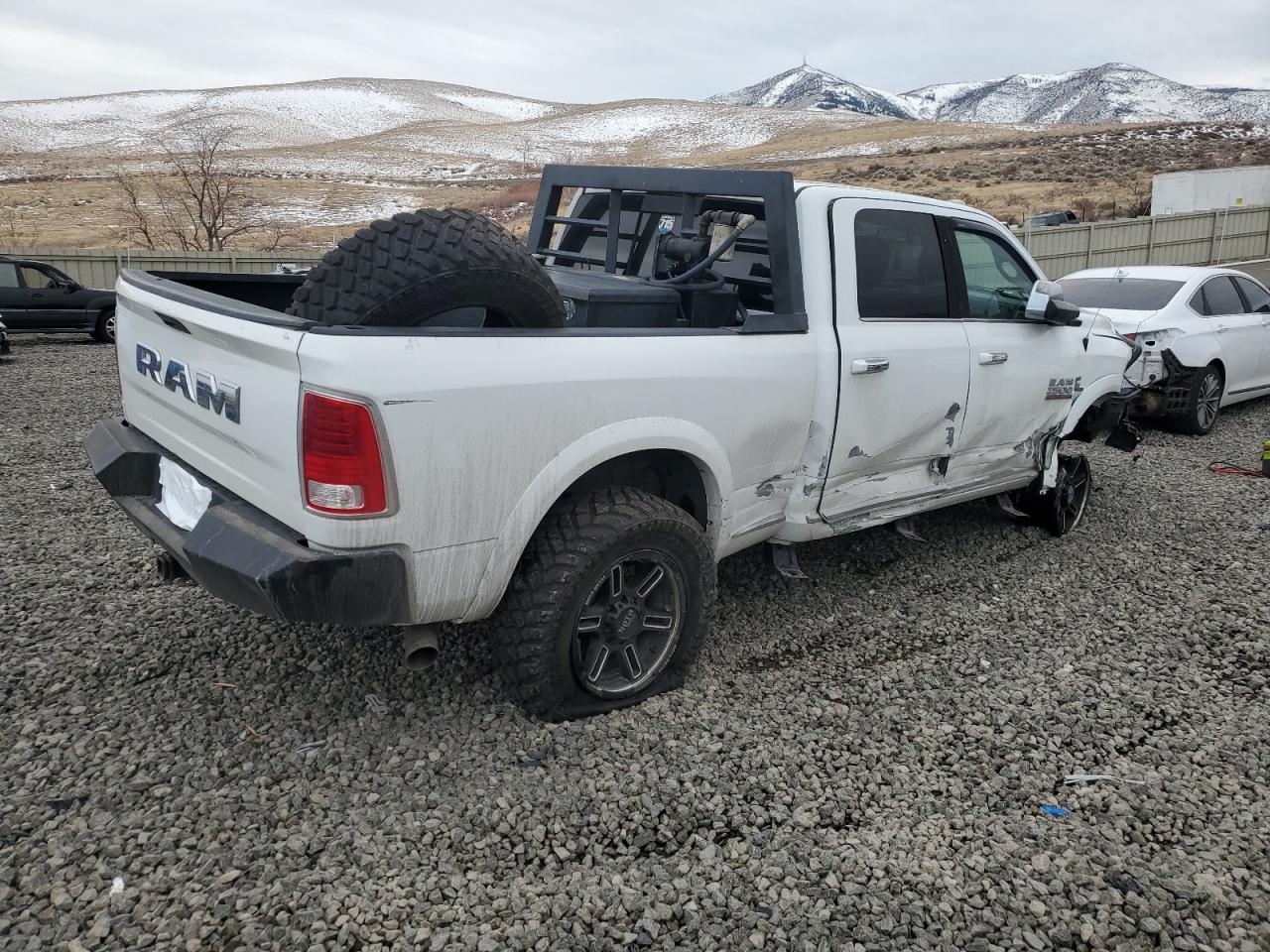 2016 RAM 2500 - Image 3