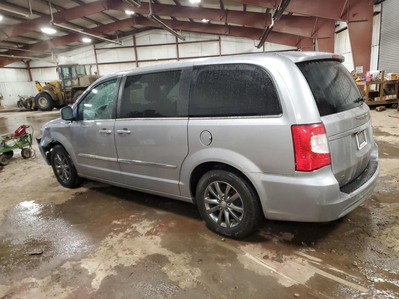 VIN 2C4RC1HG7FR720108 2015 CHRYSLER MINIVAN no.2