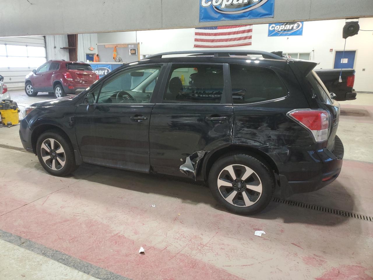 VIN JF2SJAEC5JH592899 2018 SUBARU FORESTER no.2