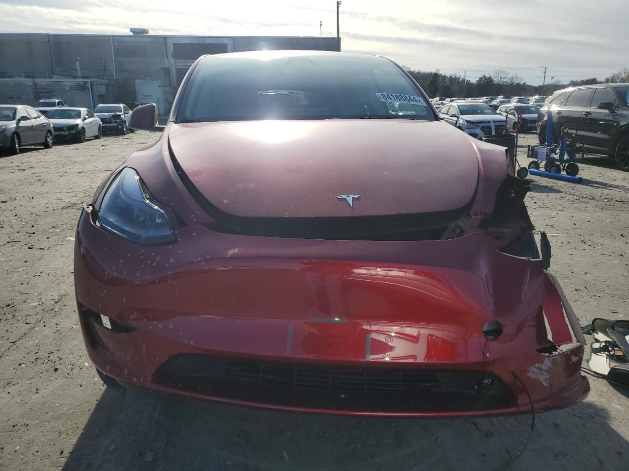 2024 Tesla Model Y VIN: 7SAYGDED6RF109906 Lot: 84188844