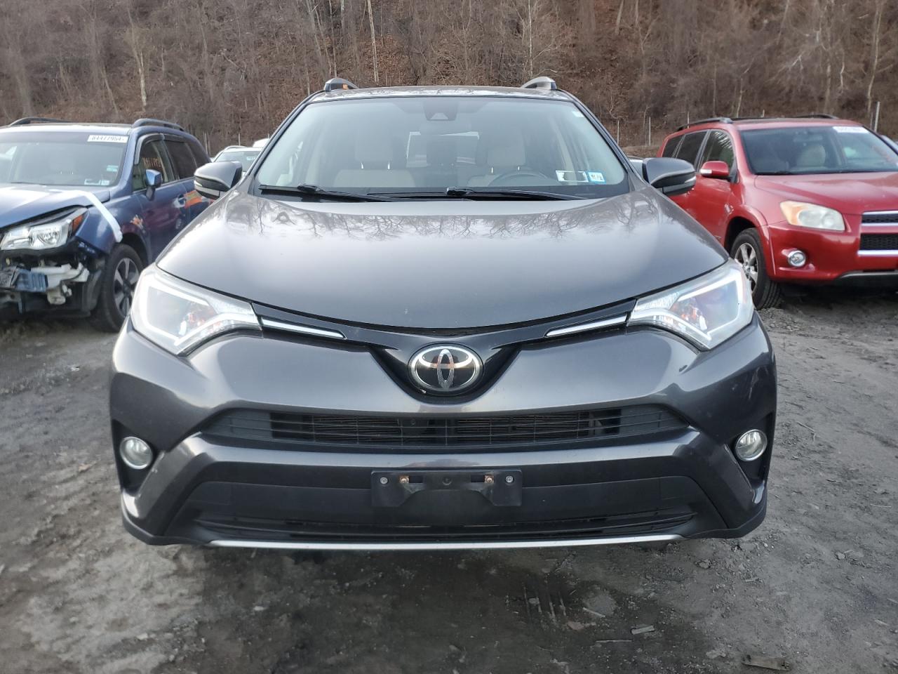 2018 Toyota RAV 4 - Image 5
