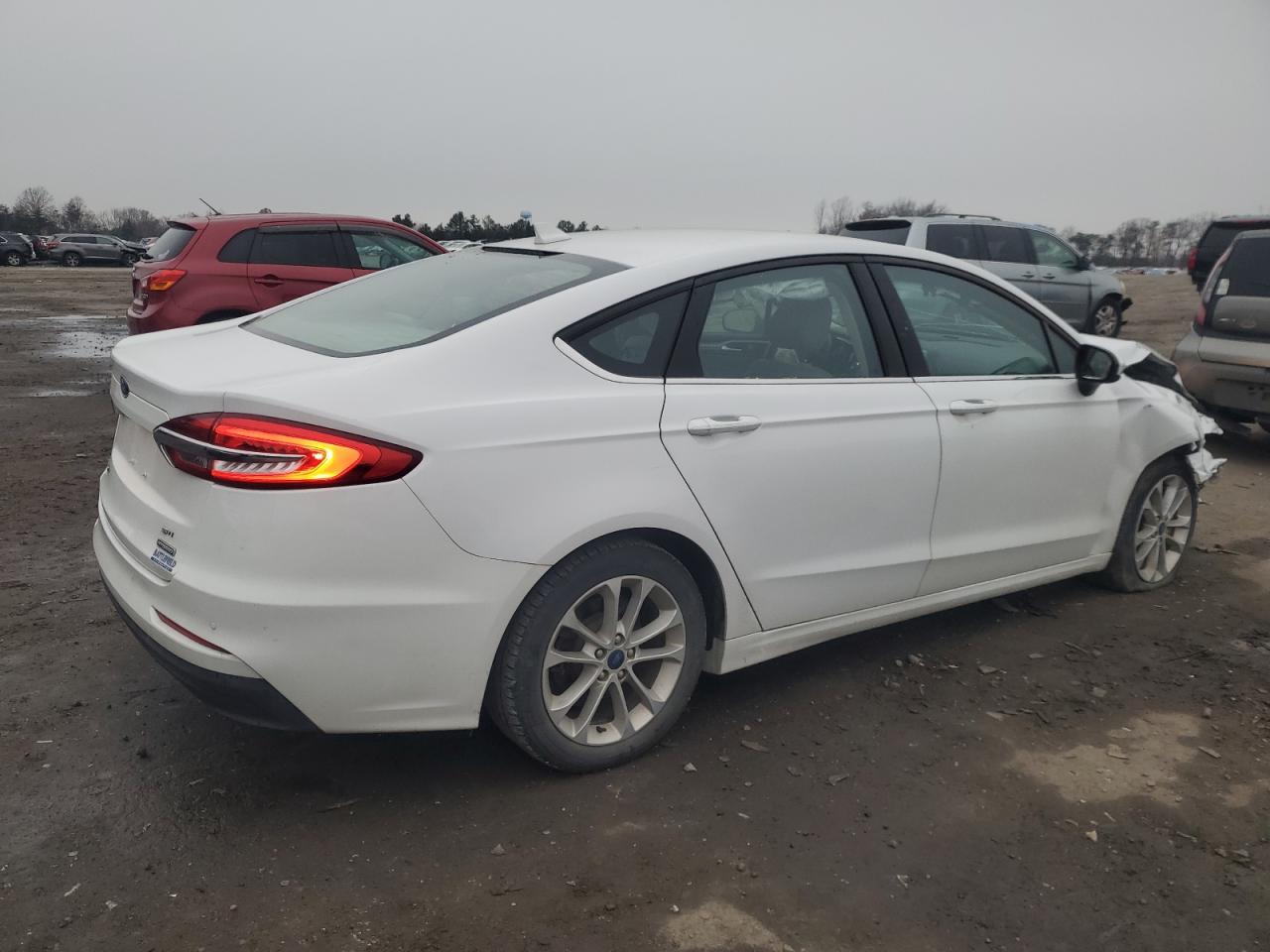 VIN 3FA6P0LU3LR161683 2020 FORD FUSION no.3