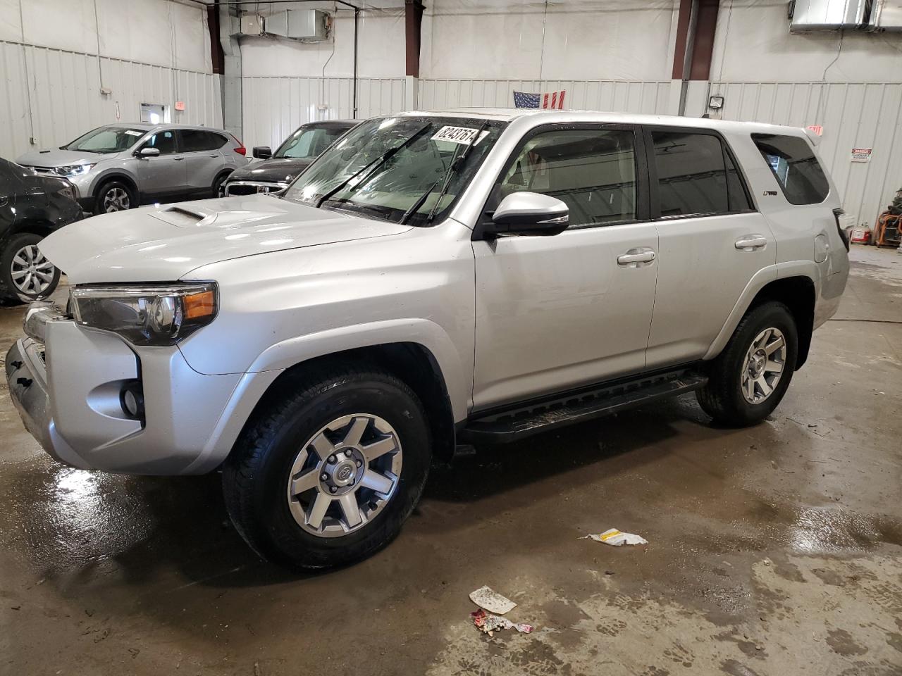 VIN JTEBU5JR1G5370180 2016 TOYOTA 4RUNNER no.1