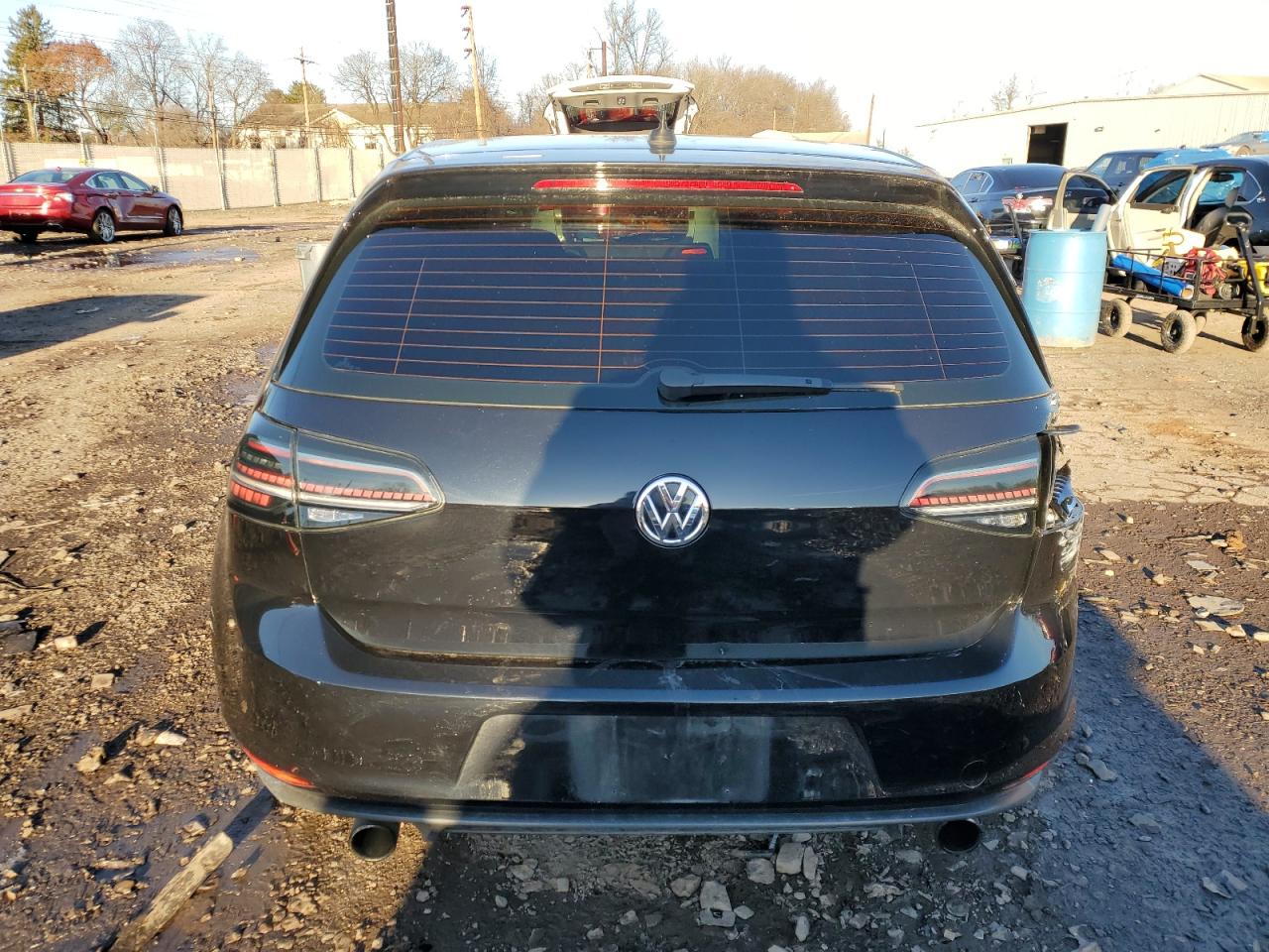 VIN 3VW547AU0HM023143 2017 VOLKSWAGEN GTI no.6