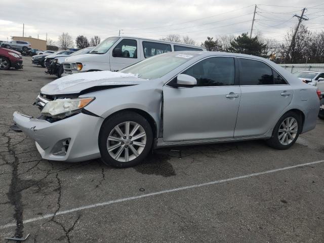  TOYOTA CAMRY 2012 Srebrny