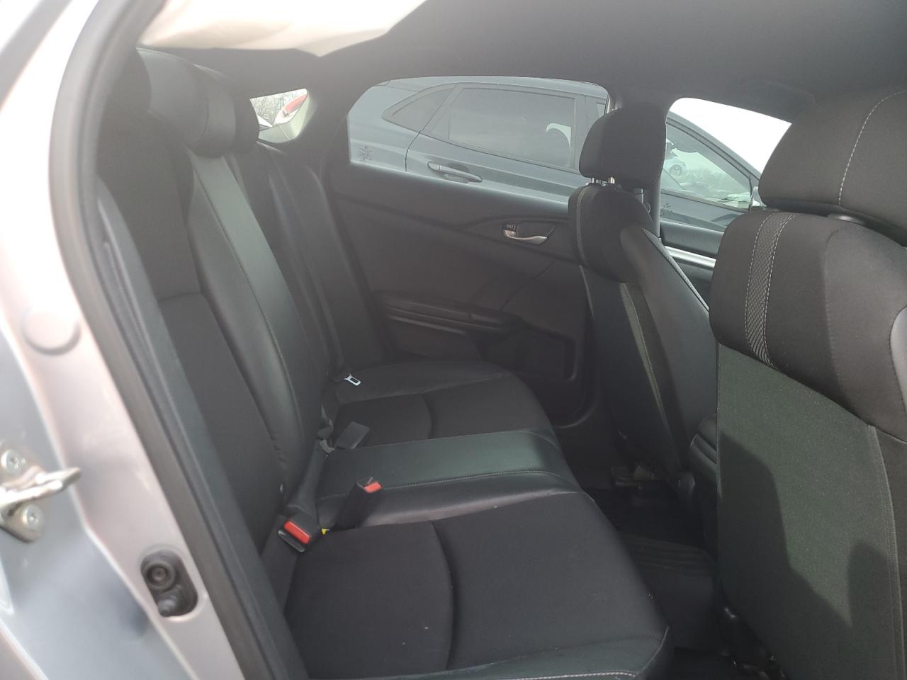 2019 Honda Civic - Image 10