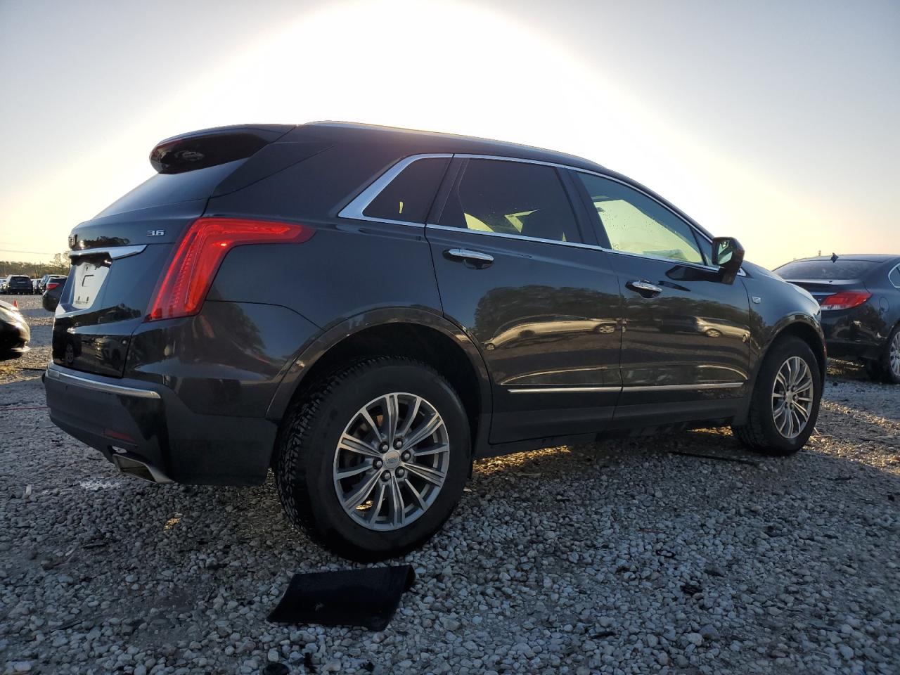 2017 Cadillac XT5 - Image 3
