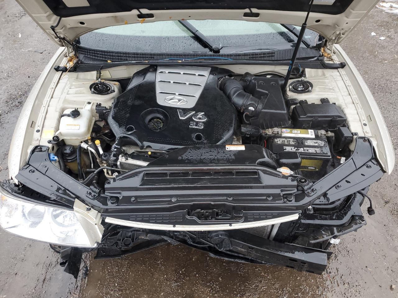 2008 Hyundai Azera Se VIN: KMHFC46F48A320279 Lot: 84225444