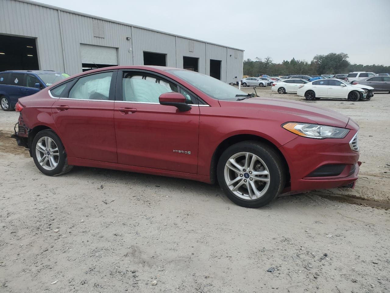 VIN 3FA6P0LU6JR255568 2018 FORD FUSION no.4