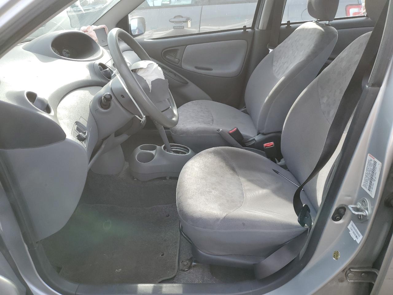 2001 Toyota Echo - Image 7