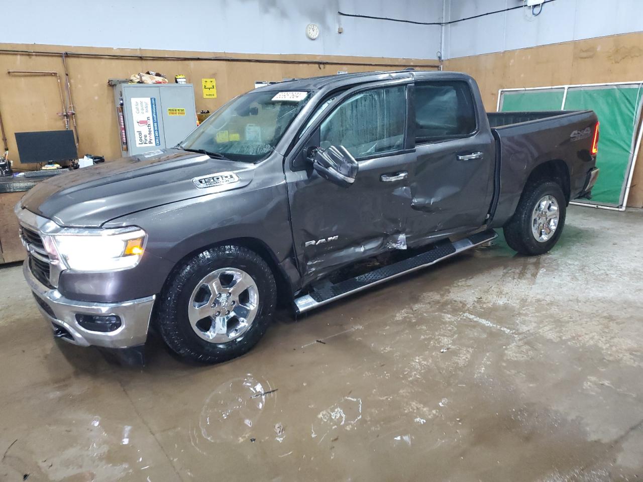 2020 Ram 1500 Big Horn/Lone Star იყიდება Kincheloe-ში, MI - Side