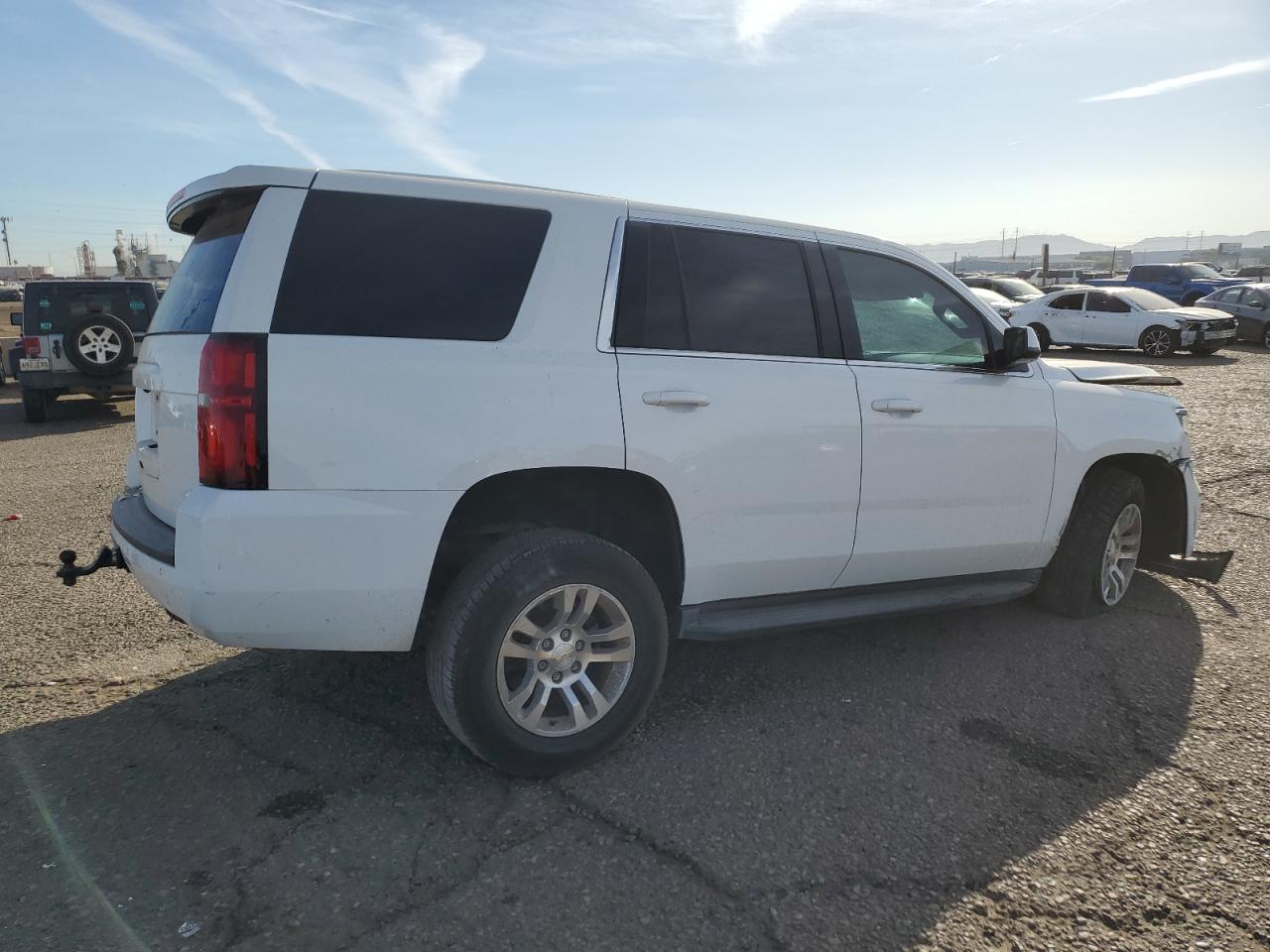 VIN 1GNSKFEC3GR345836 2016 CHEVROLET TAHOE no.3