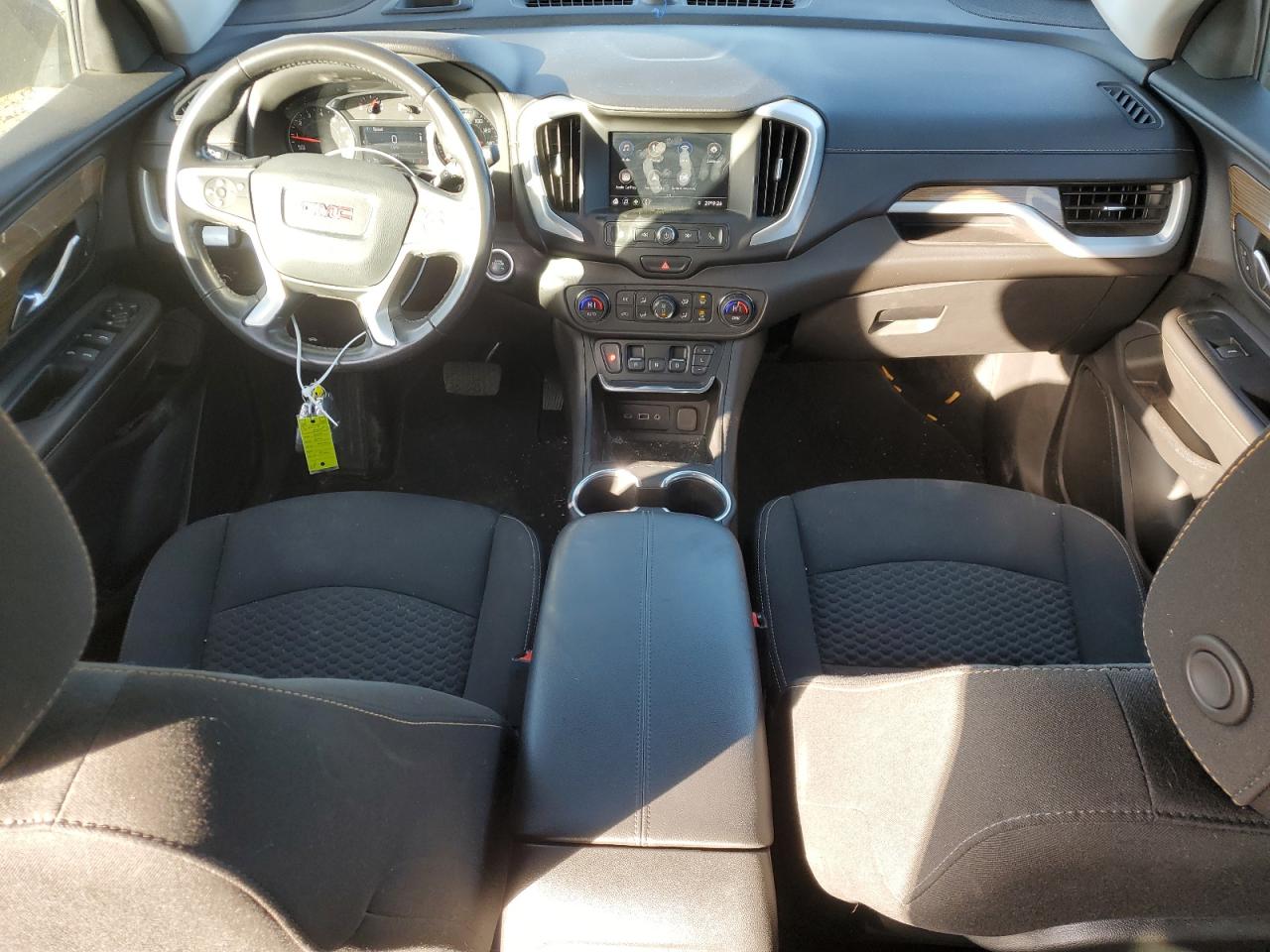 2020 GMC Terrain - Image 8