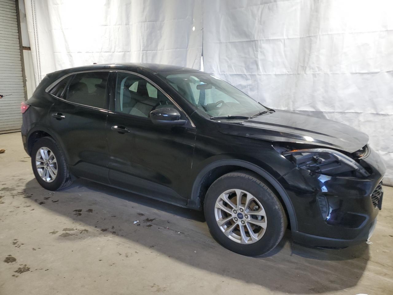 2020 Ford Escape - Image 4