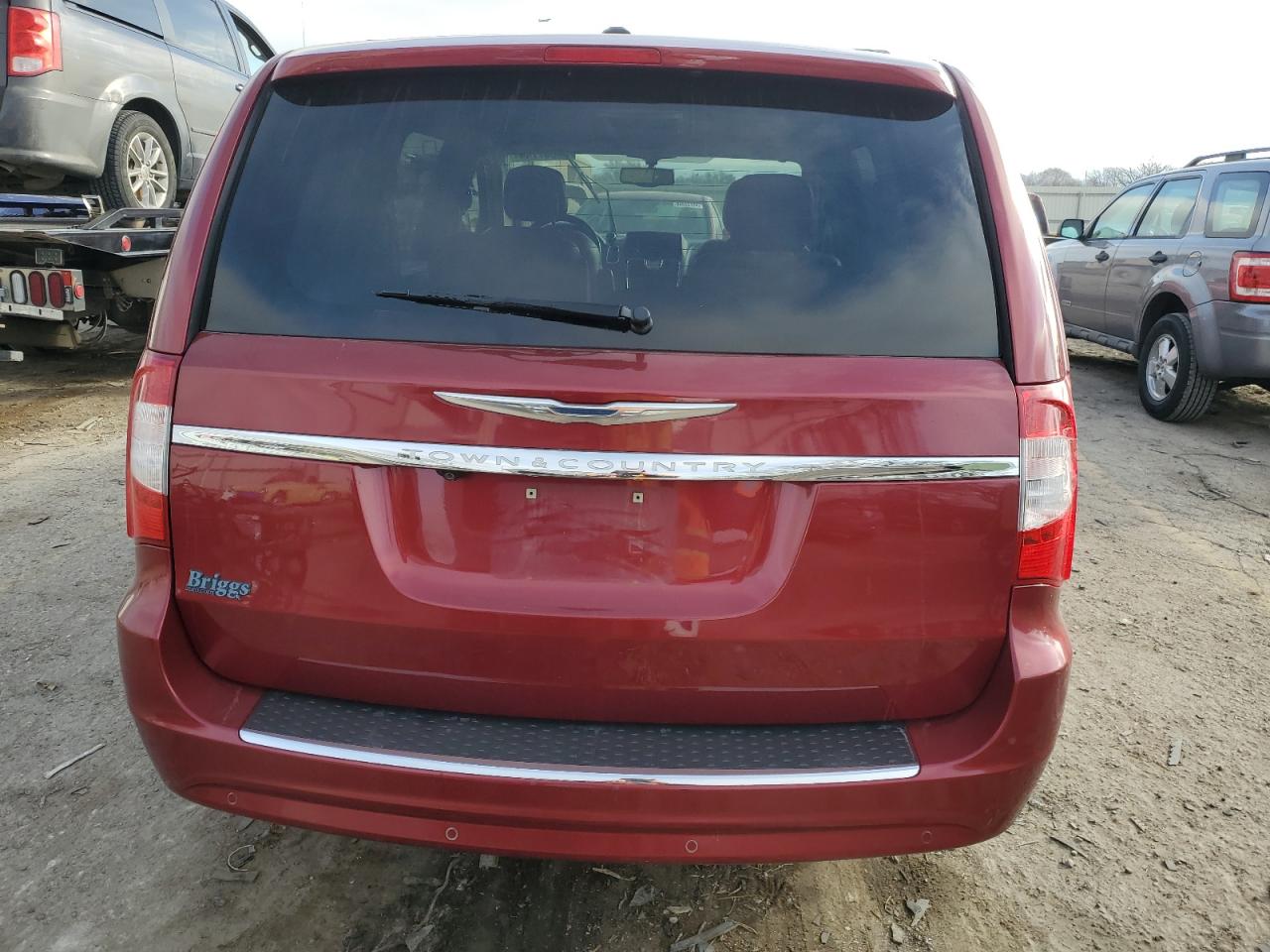2013 Chrysler Town & Country - Image 6