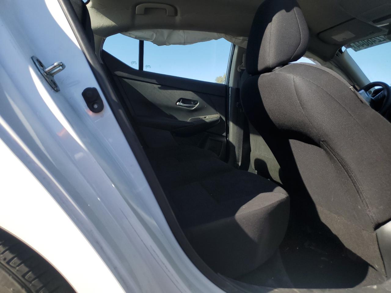 2022 Nissan Sentra - Image 10