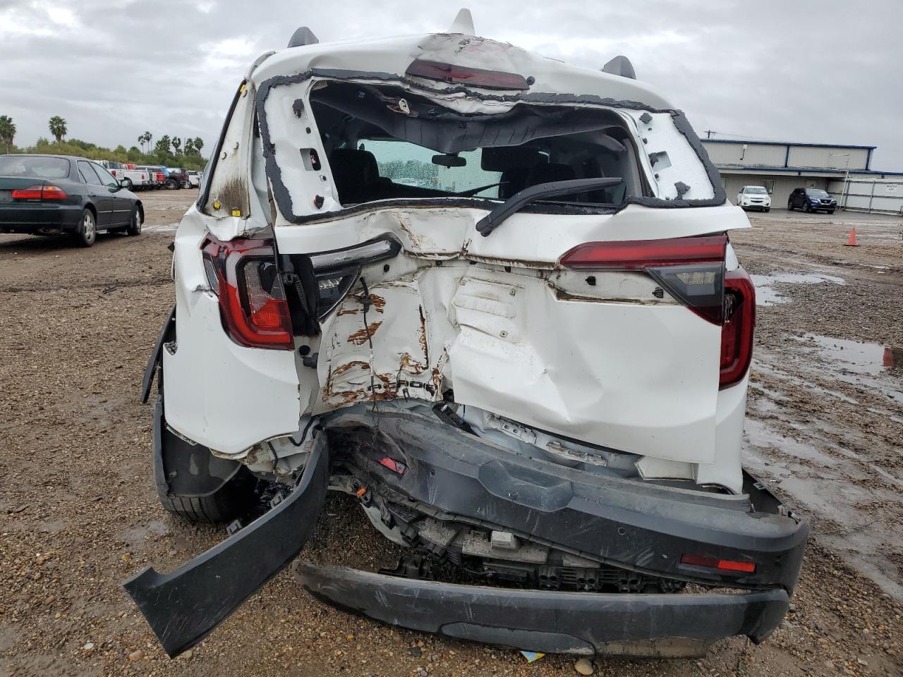 2021 GMC Acadia - Image 6