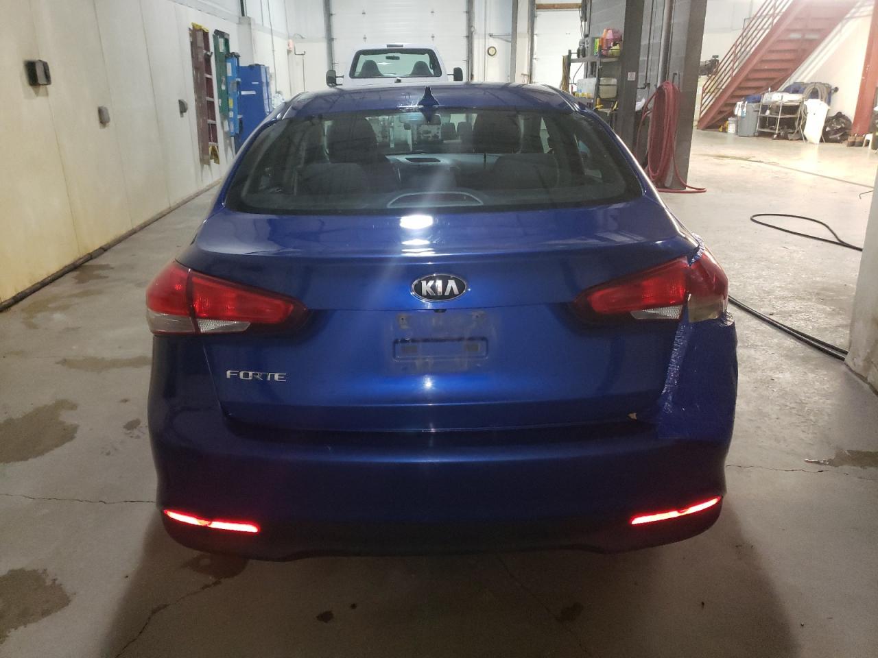 VIN 3KPFL4A76HE009275 2017 KIA FORTE no.6