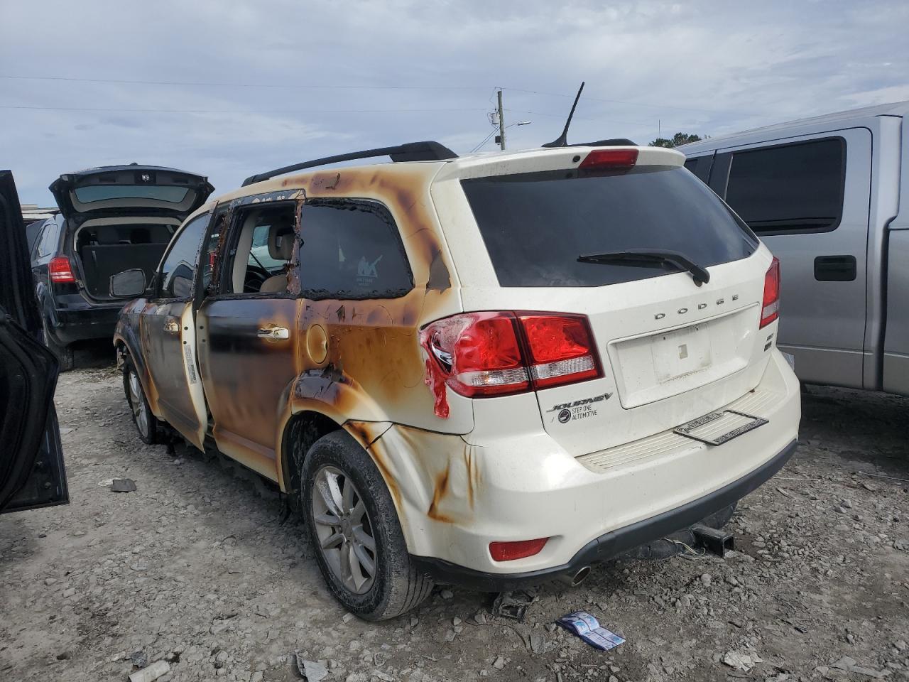 2017 Dodge Journey - Image 2