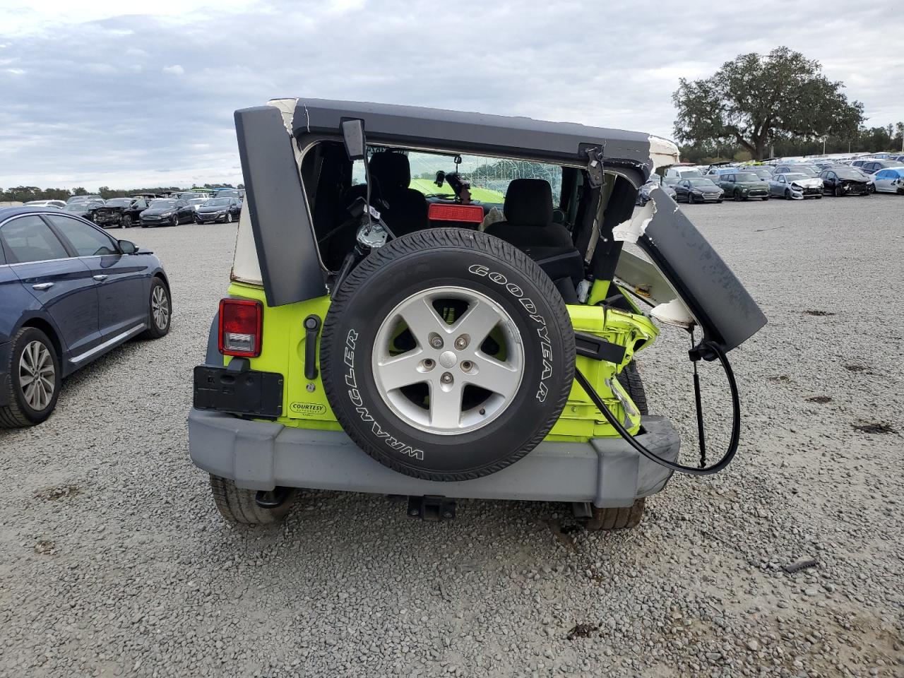 2016 Jeep Wrangler - Image 6