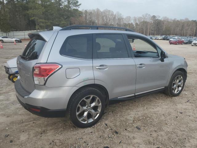  SUBARU FORESTER 2017 Silver