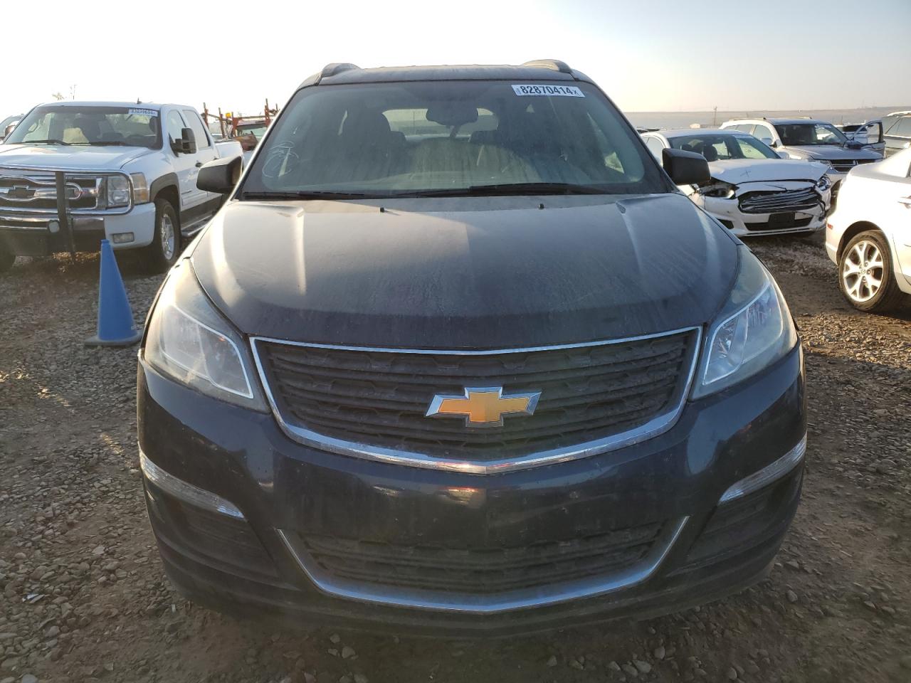 VIN 1GNKRFED8HJ178670 2017 CHEVROLET TRAVERSE no.5